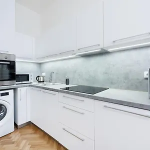 hotellátogatás